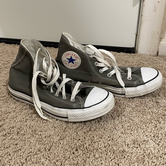 Converse Shoes - High Top Grey Converse Classic All Star Chuck Taylor M6 W7.5